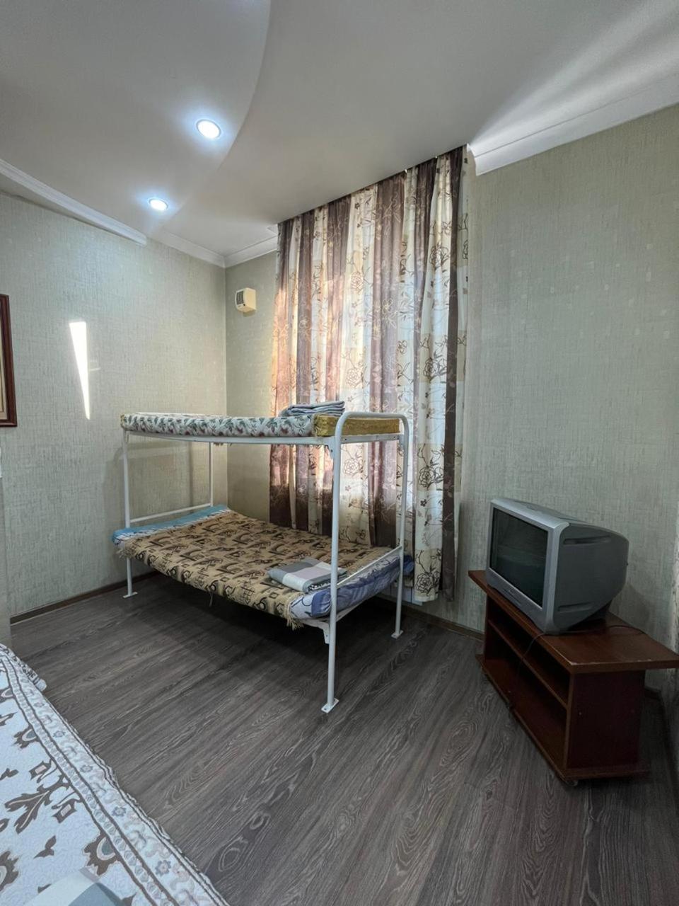 Apartments On Mustafa Ozturk Almaty Bilik gambar