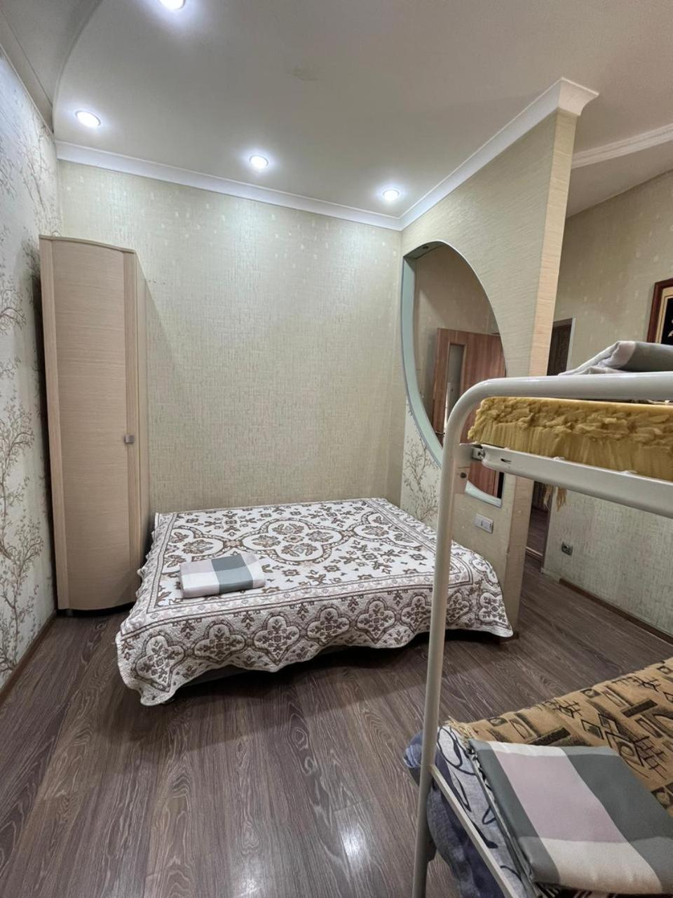 Apartments On Mustafa Ozturk Almaty Bilik gambar