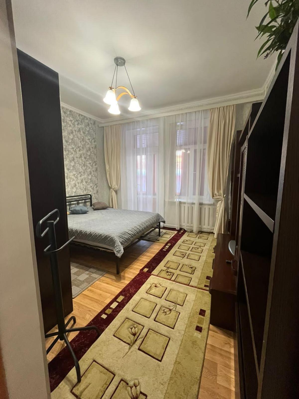 Apartments On Mustafa Ozturk Almaty Bilik gambar