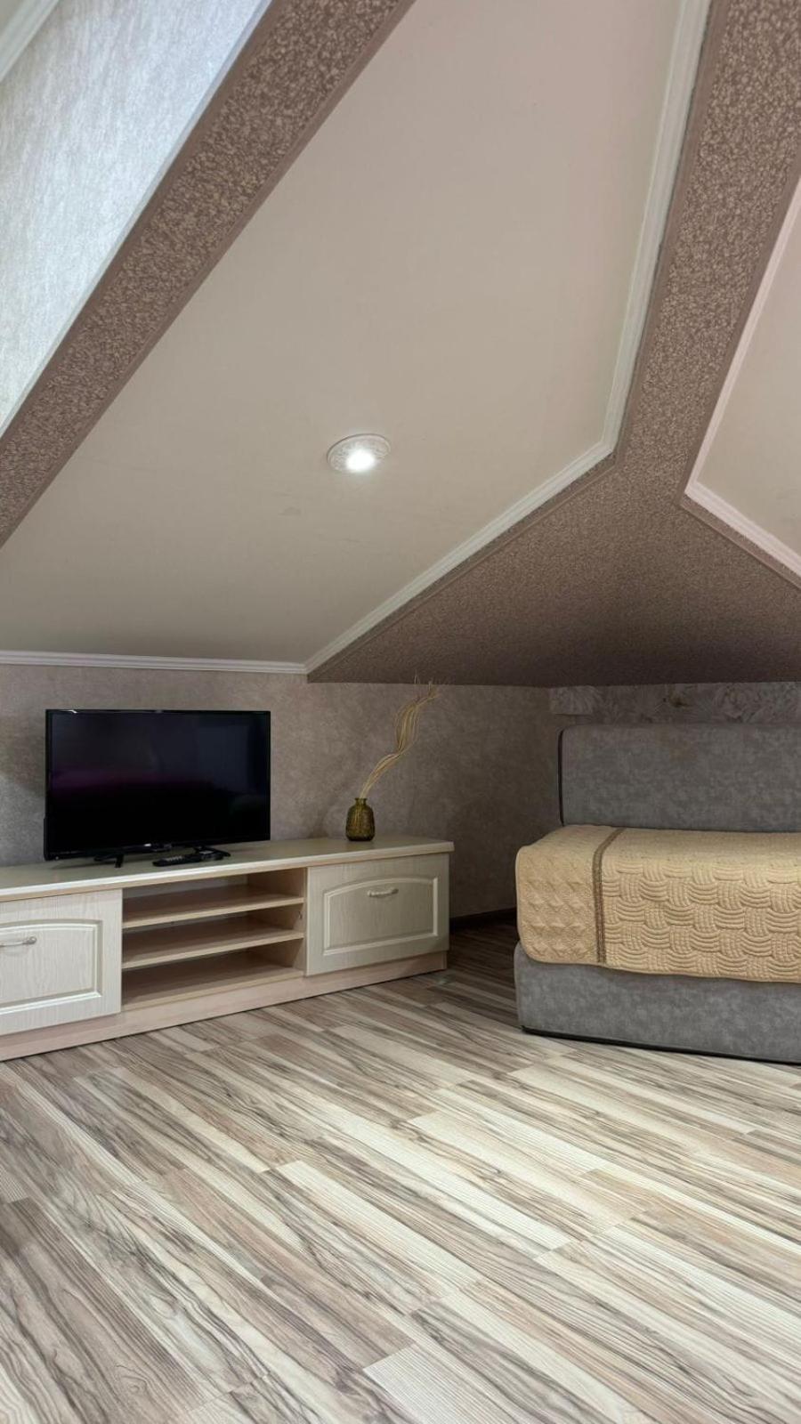Apartments On Mustafa Ozturk Almaty Luaran gambar